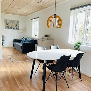 Apartment Aday - Nice And Cozy Place, Aalborg